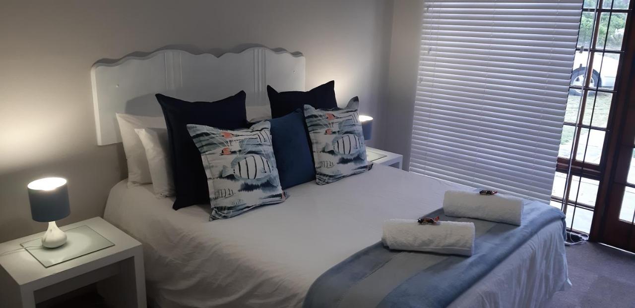 Shark Cove Little Cottage Kleinbaai Экстерьер фото